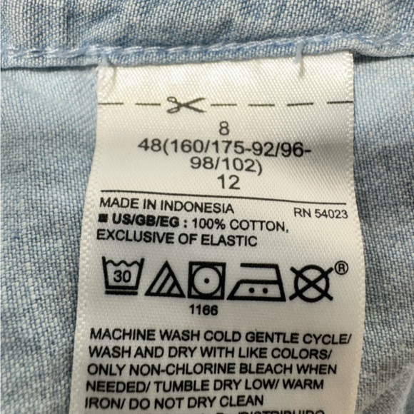 Gap Denim Cami Fit & Flare Dress Smocked Spaghetti Straps Size 8 - Picture 8 of 9